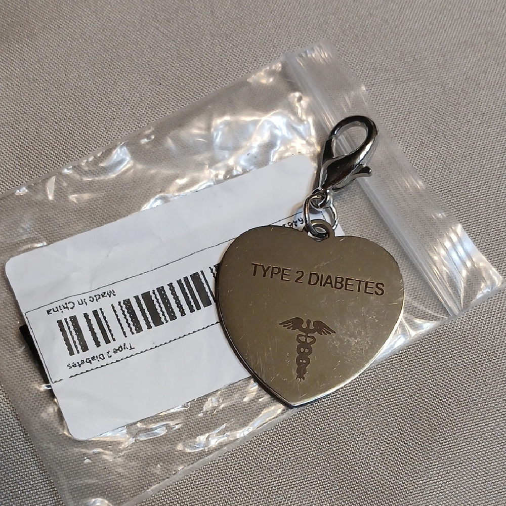 🎀any 2 For $8🎀 Silver Heart Medical Alert Keychain